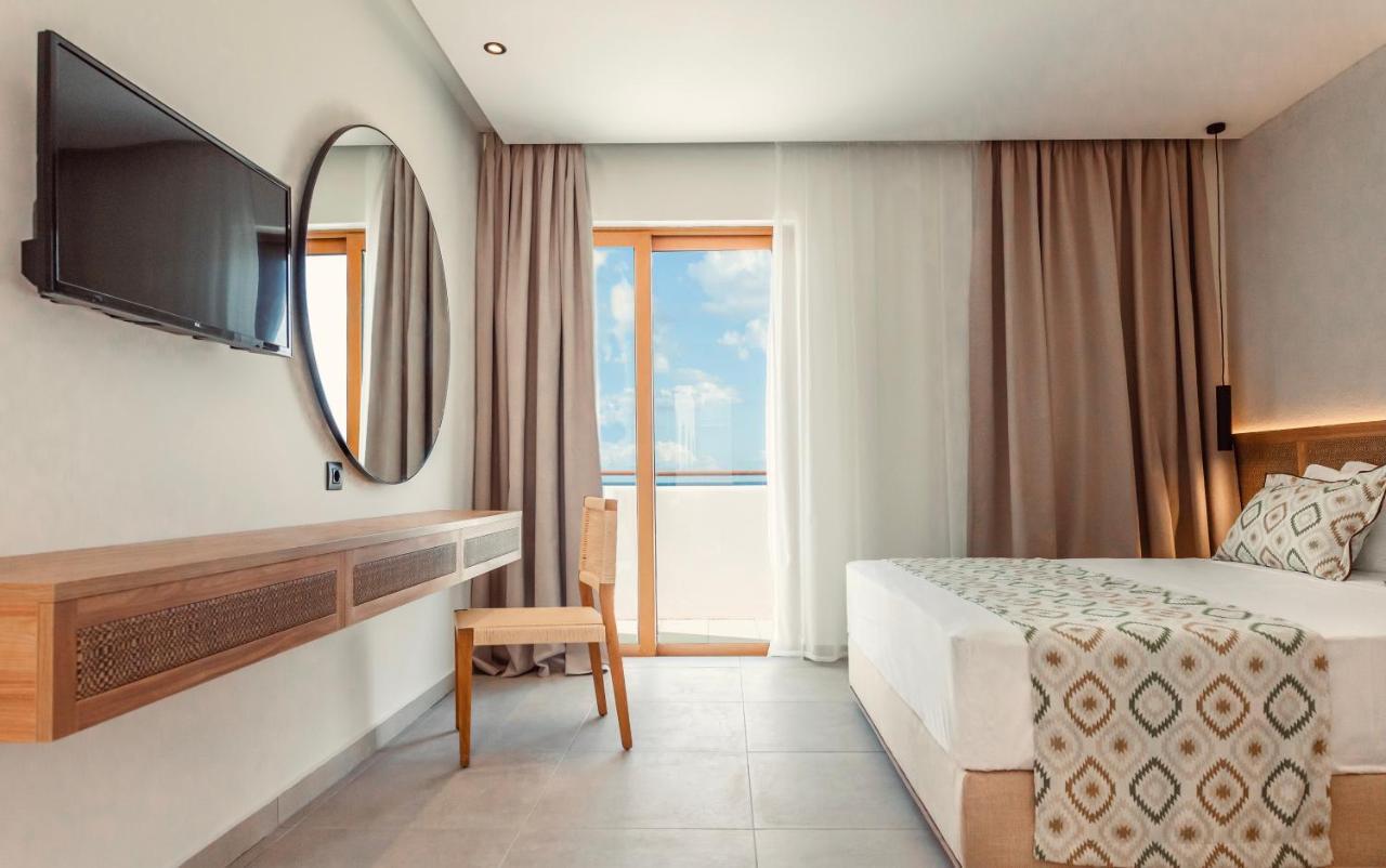 Blue Sea Island 4*