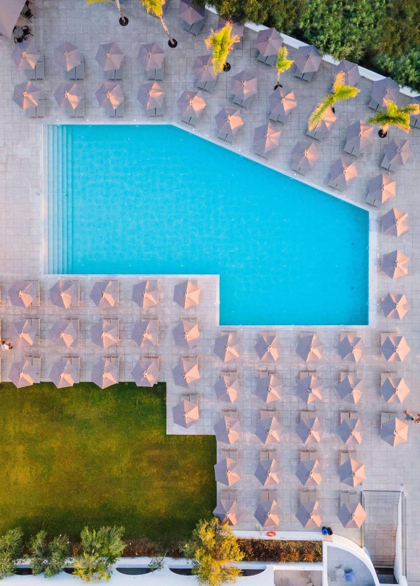 Blue Sea Island Hotel
