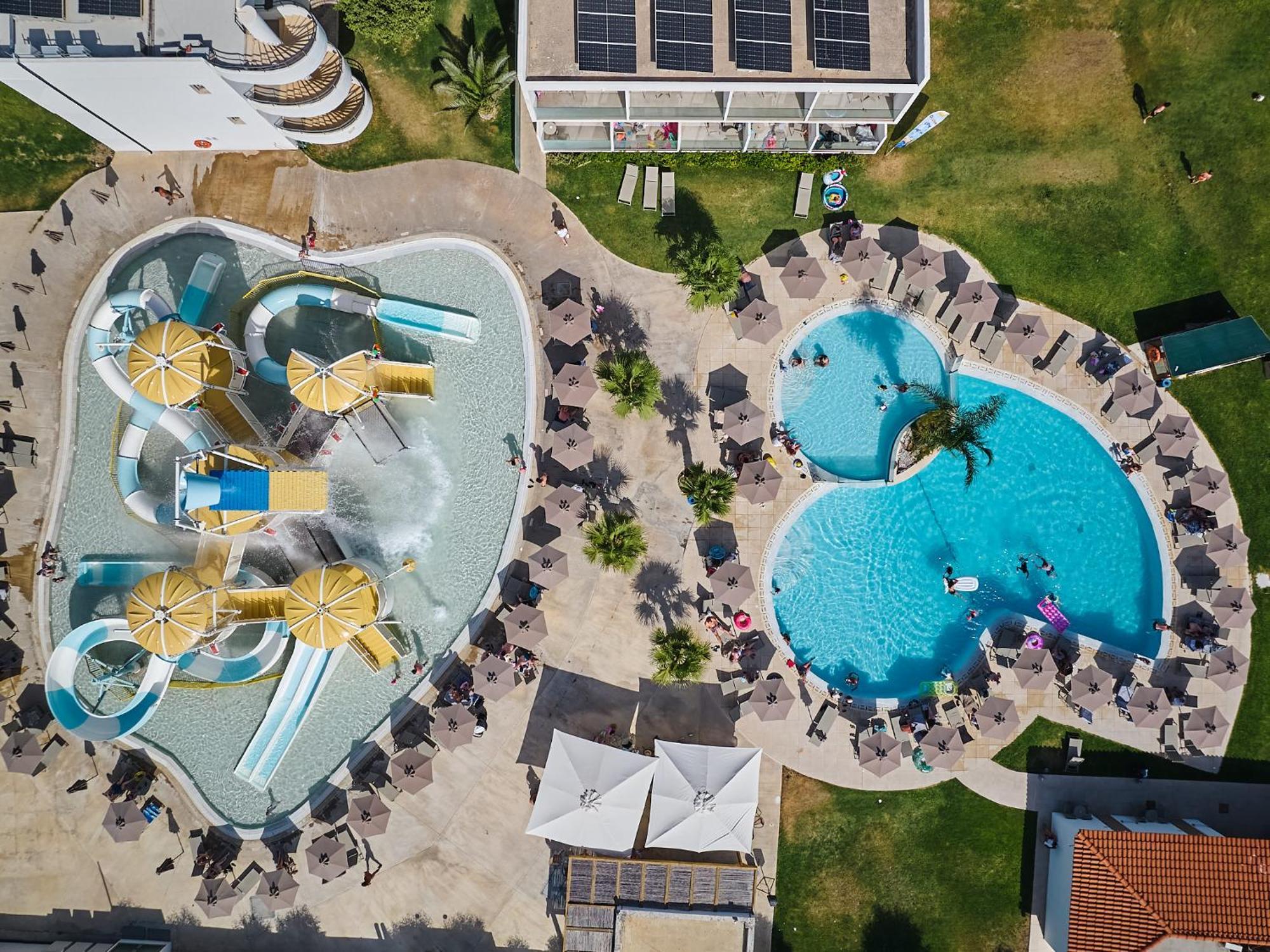 Blue Sea Island Hotel